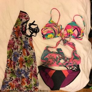 Beach bikinis and wrap